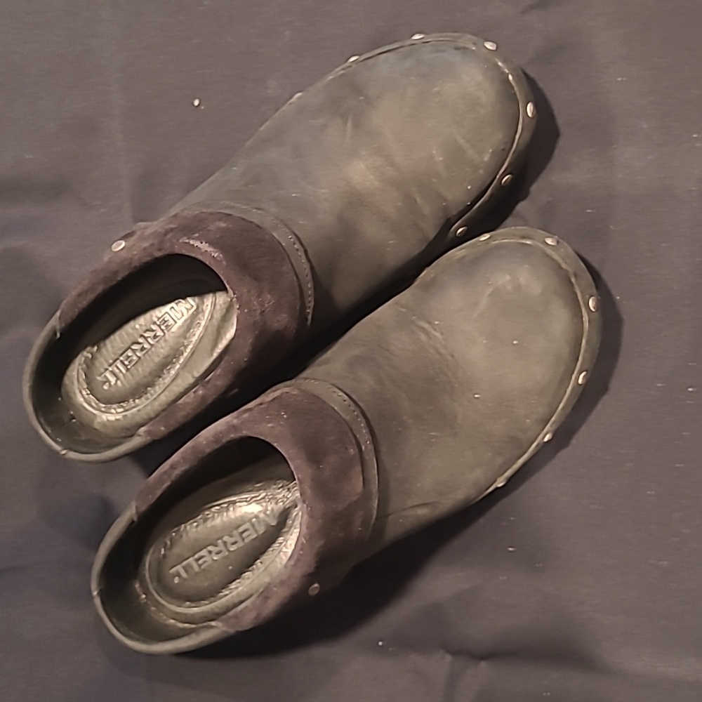 Merrell clogs size 7.5